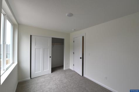 845 Oakleaf Way Silverton OR 97381-2536