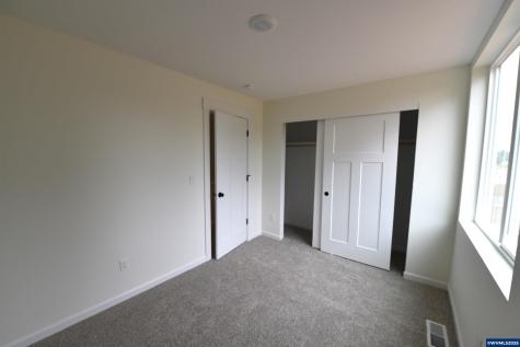 845 Oakleaf Way Silverton OR 97381-2536