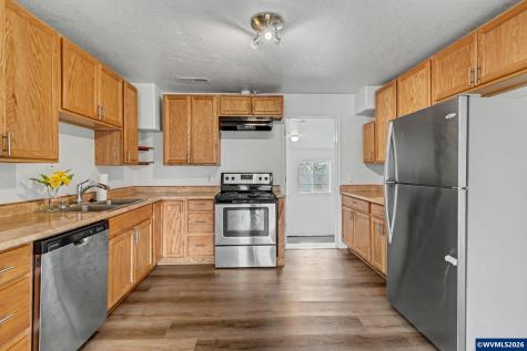 407 Jersey Street Silverton OR 97381