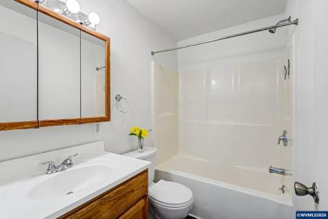 407 Jersey Street Silverton OR 97381