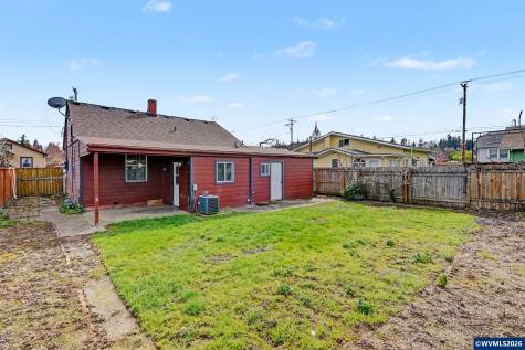 407 Jersey Street Silverton OR 97381