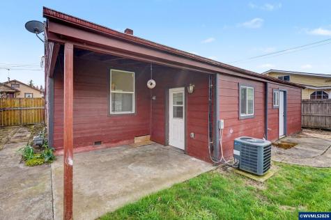 407 Jersey Street Silverton OR 97381