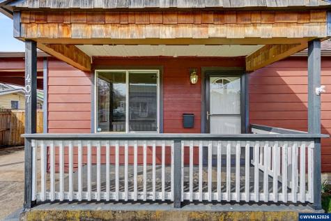 407 Jersey Street Silverton OR 97381