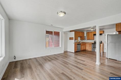 407 Jersey Street Silverton OR 97381