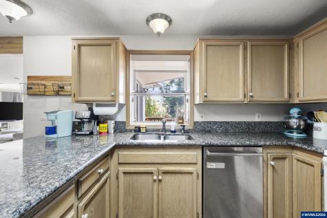 1589 Kenard Street NW Salem OR 97304