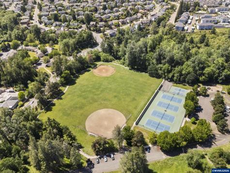 1589 Kenard Street NW Salem OR 97304