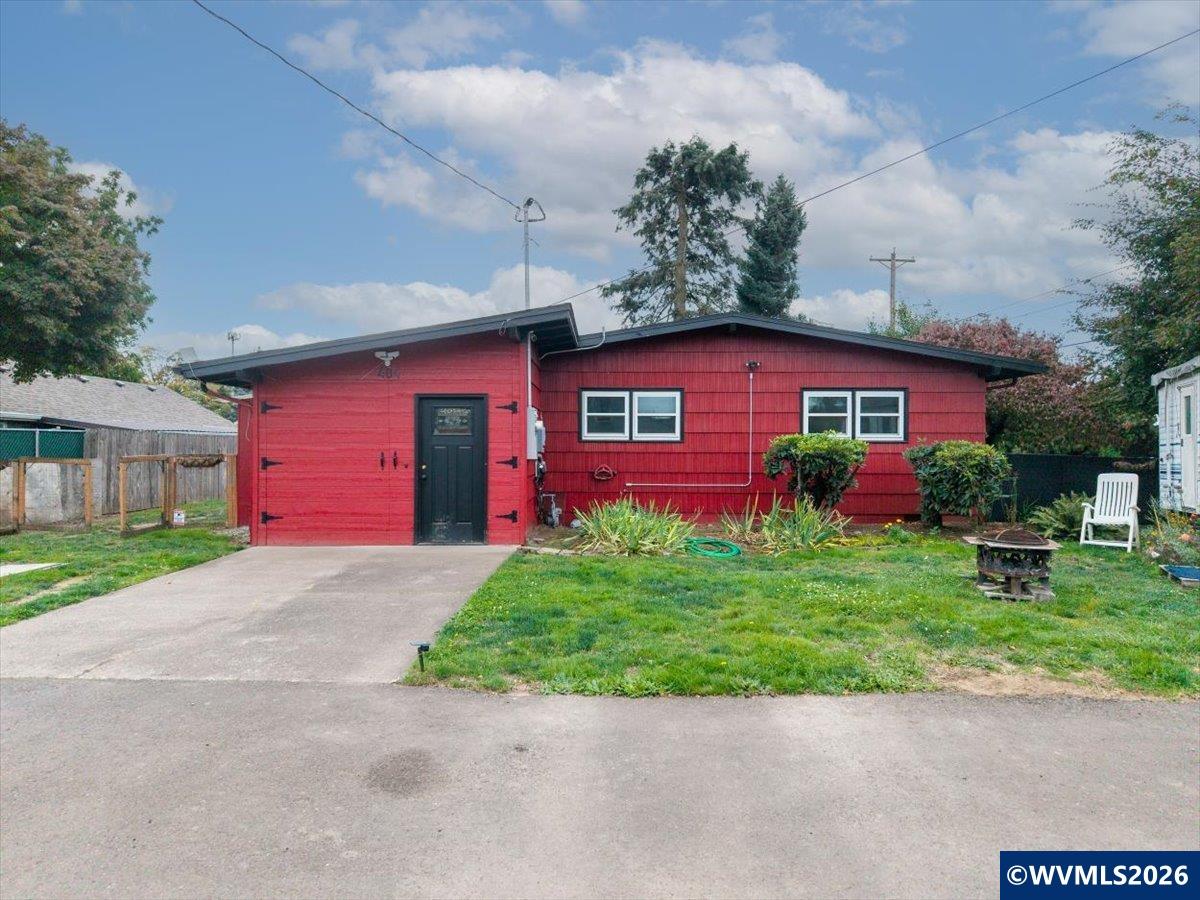 404 36th Avenue NE Salem OR 97301