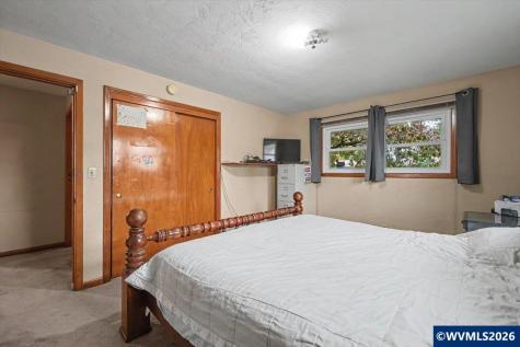 404 36th Avenue NE Salem OR 97301