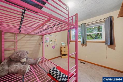 404 36th Avenue NE Salem OR 97301