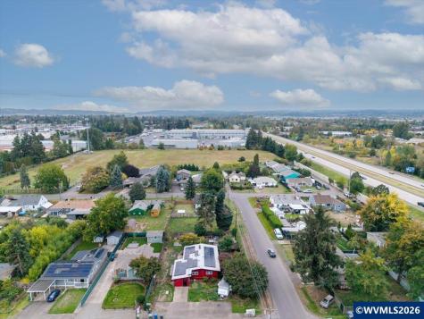 404 36th Avenue NE Salem OR 97301