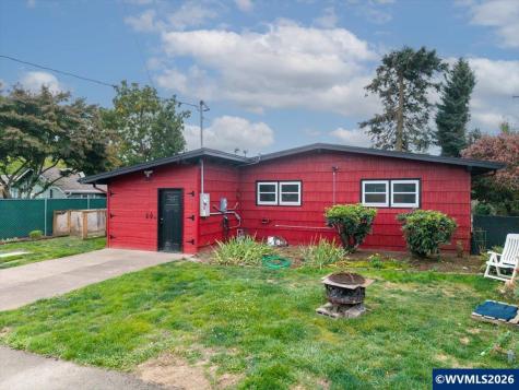404 36th Avenue NE Salem OR 97301