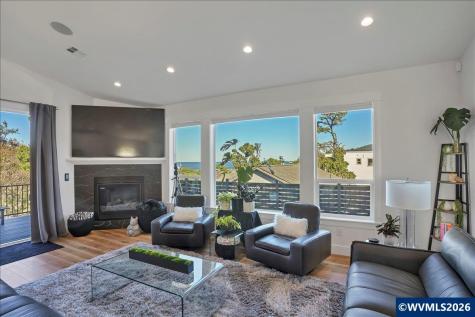 5409 NW Logan Road Lincoln City OR 97367