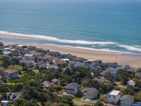 5409 NW Logan Road Lincoln City OR 97367