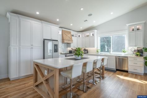 5409 NW Logan Road Lincoln City OR 97367