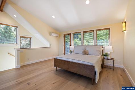 2089 Graham Drive Eugene OR 97405