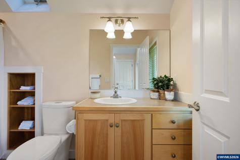 2089 Graham Drive Eugene OR 97405