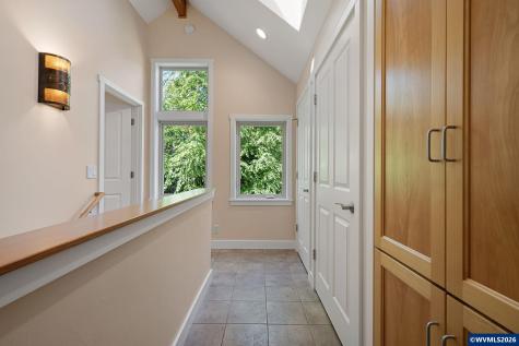 2089 Graham Drive Eugene OR 97405