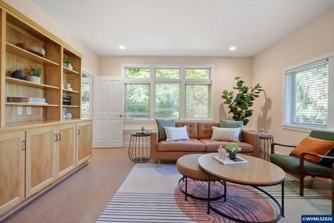 2089 Graham Drive Eugene OR 97405
