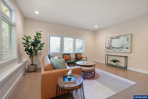 2089 Graham Drive Eugene OR 97405