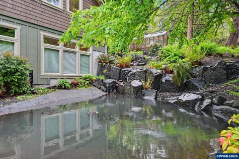 2089 Graham Drive Eugene OR 97405