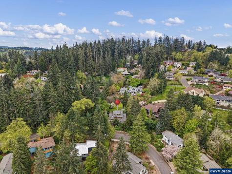 2089 Graham Drive Eugene OR 97405