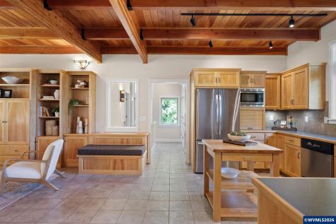 2089 Graham Drive Eugene OR 97405