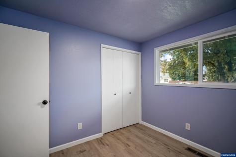 1568 N 3rd Avenue Stayton OR 97383