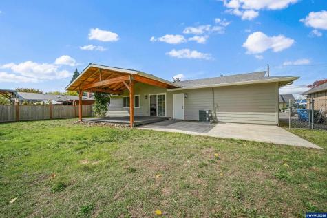 1568 N 3rd Avenue Stayton OR 97383