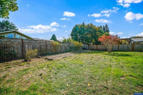 1568 N 3rd Avenue Stayton OR 97383