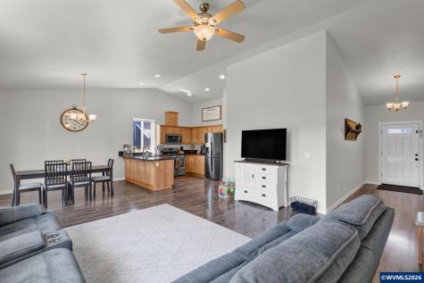 575 Egret Avenue Halsey OR 97348-2216
