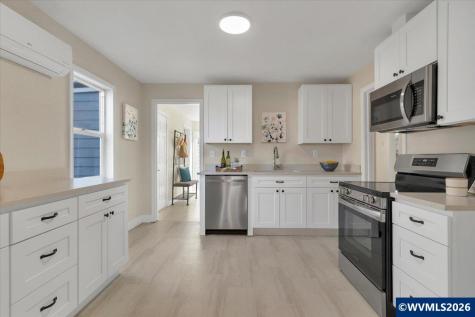 4536 Reimann Street NE Salem OR 97305