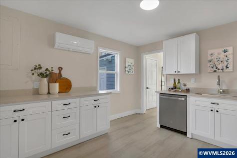 4536 Reimann Street NE Salem OR 97305
