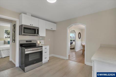 4536 Reimann Street NE Salem OR 97305