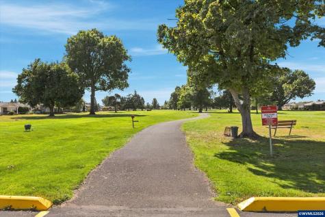 1323 Garden Way Woodburn OR 97071