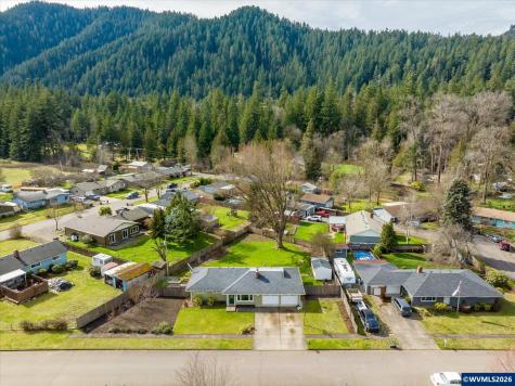 77038 Westridge Avenue Westfir OR 97492