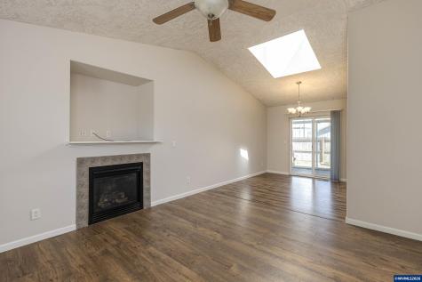 3127 S 12th Street Lebanon OR 97355