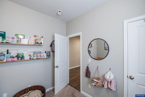 5055 Comet Street NE Salem OR 97305