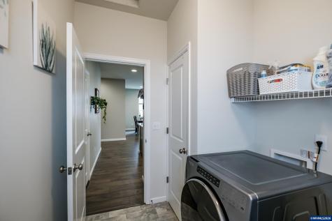 5055 Comet Street NE Salem OR 97305