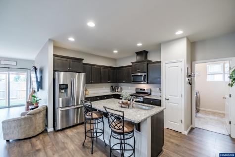 5055 Comet Street NE Salem OR 97305