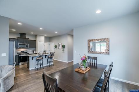 5055 Comet Street NE Salem OR 97305