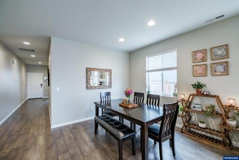 5055 Comet Street NE Salem OR 97305
