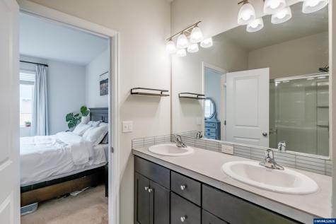 5055 Comet Street NE Salem OR 97305