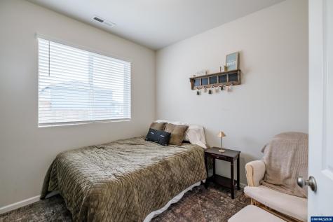 5055 Comet Street NE Salem OR 97305