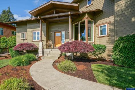 2015 Landaggard Drive NW Salem OR 97304