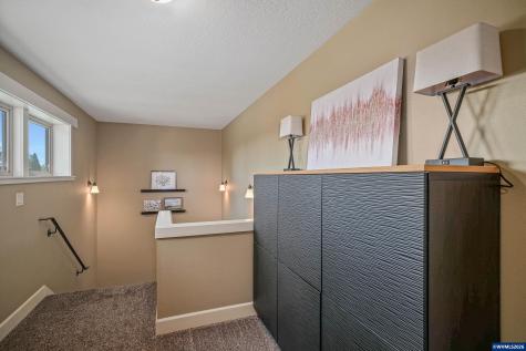 2015 Landaggard Drive NW Salem OR 97304
