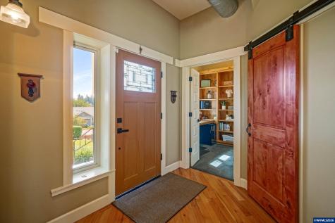2015 Landaggard Drive NW Salem OR 97304