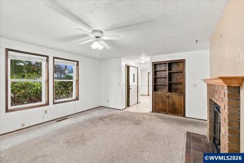 435 Angelee Court Lebanon OR 97355