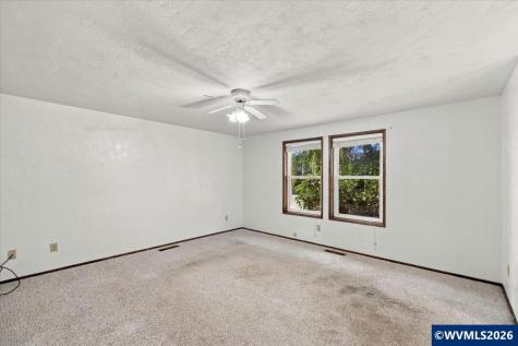 435 Angelee Court Lebanon OR 97355