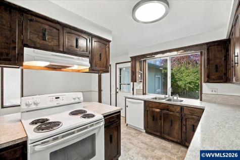 435 Angelee Court Lebanon OR 97355
