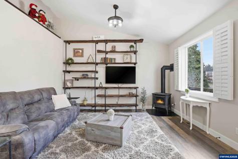 112 Summit View Avenue SE Salem OR 97306